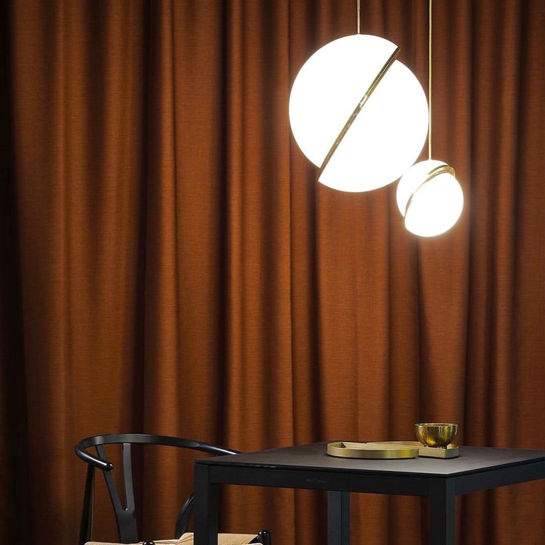 Lunara | Moon-Shaped Pendant Light | Vivrek