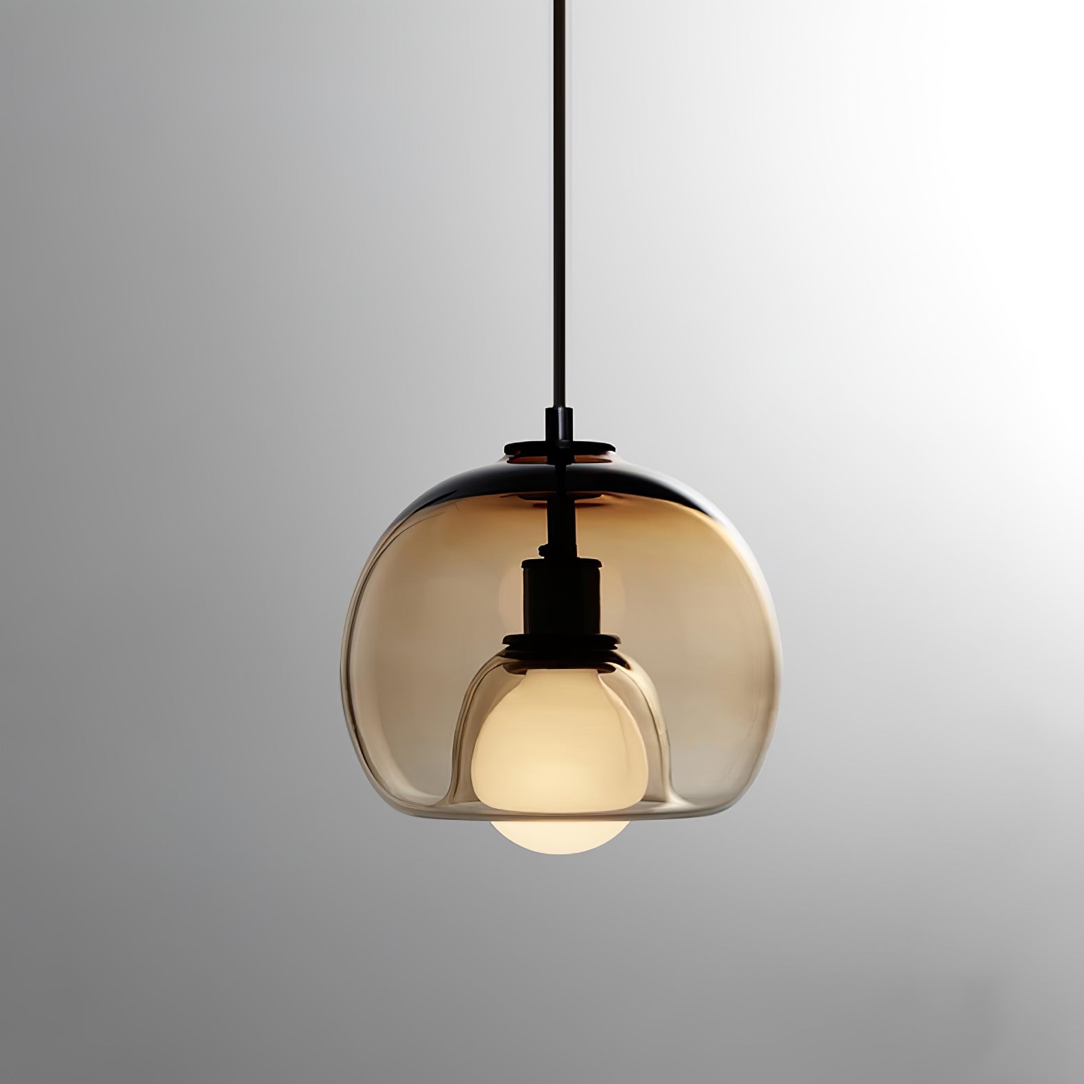 Lumera | Lamp With Simple, Refined Design | Vivrek