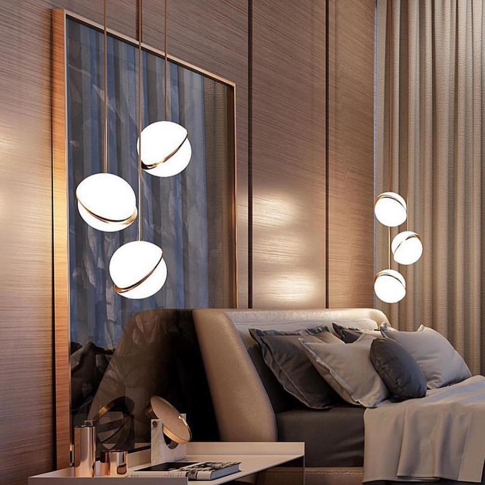 Lunara | Moon-Shaped Pendant Light | Vivrek