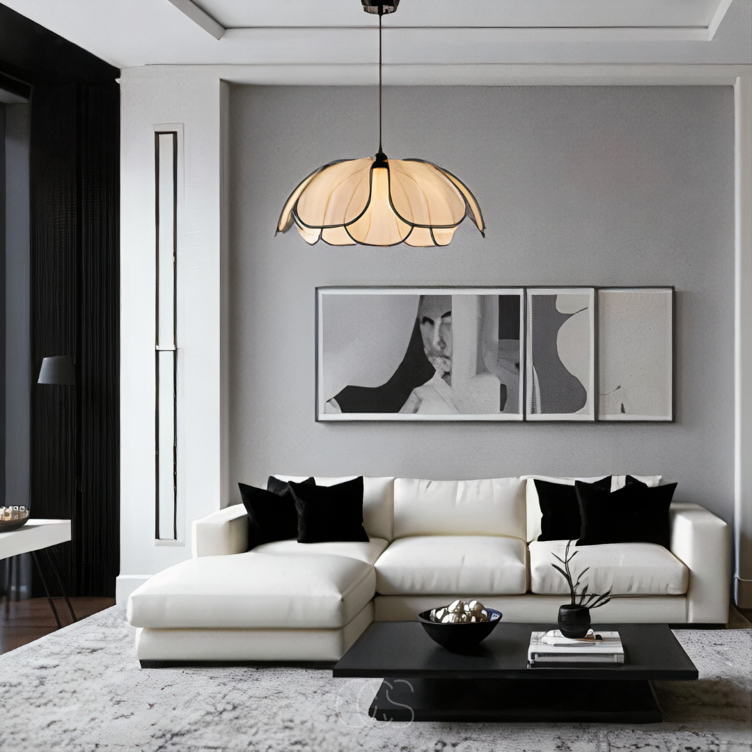 Vivrek - Flower-shaped Rattan Pendant Lamp with Black Accents