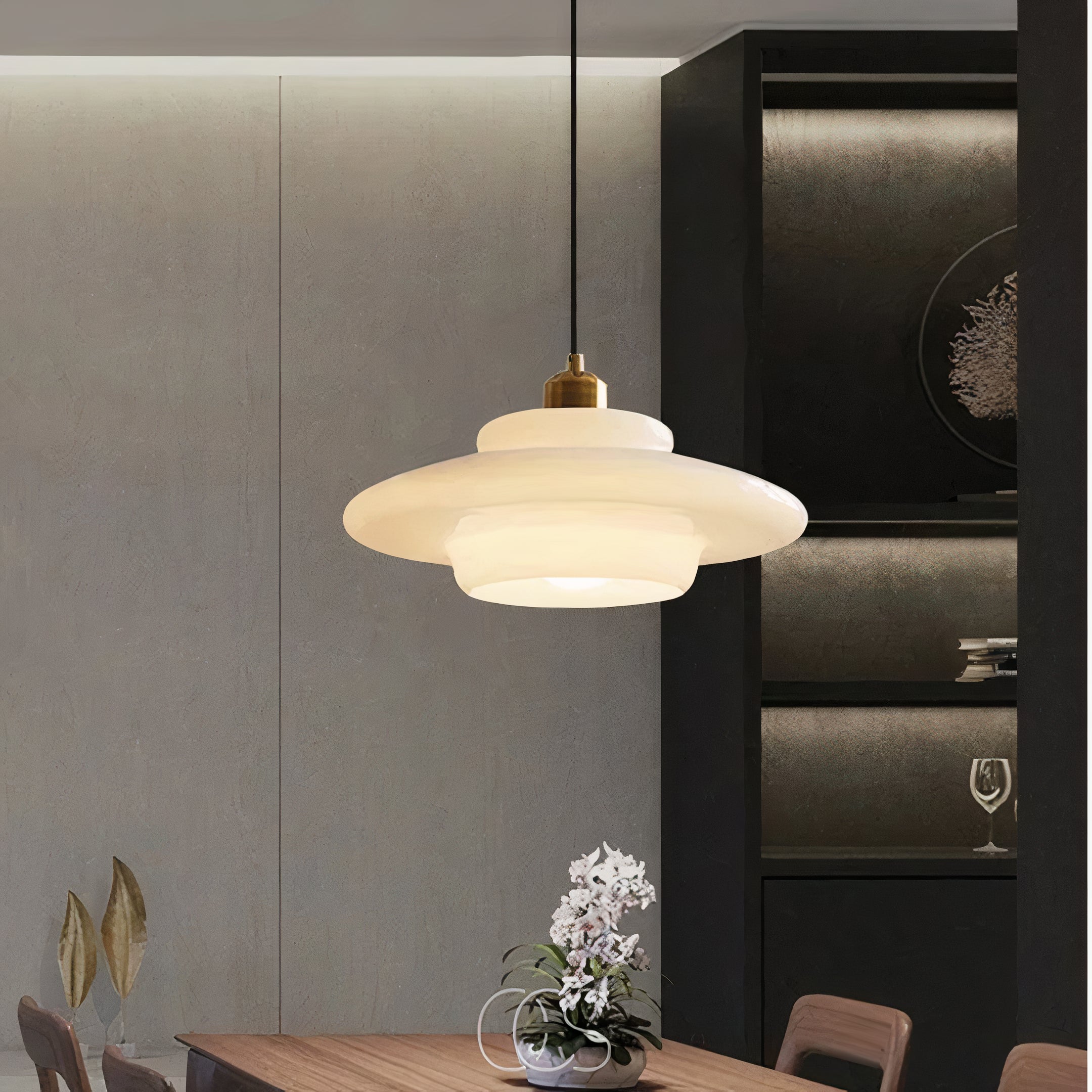 Vivrek - Perle pendant lamp - Brass & Glass