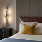 Vivrek - Lámpara de pared LED delgada - Aluminio negro