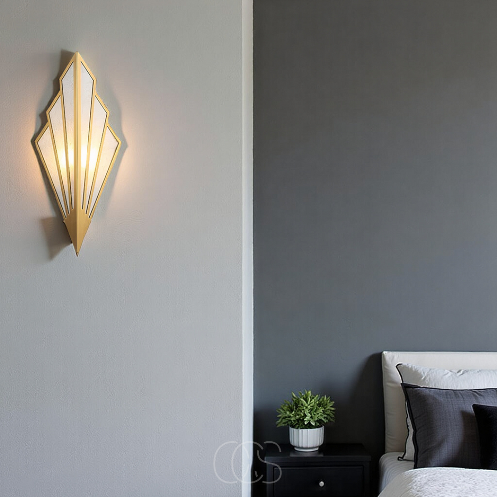 Vivrek - Wall lamp with geometric diamond design