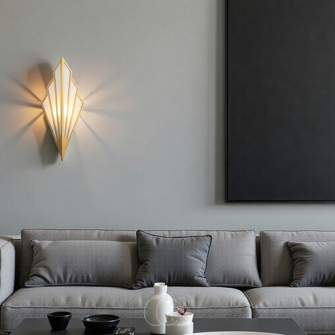 Vivrek - Wall lamp with geometric diamond design