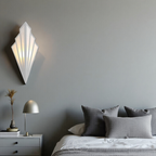 Vivrek - Wall lamp with geometric diamond design