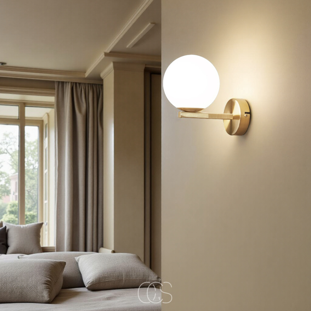 Vivrek - wall lamp with white globe
